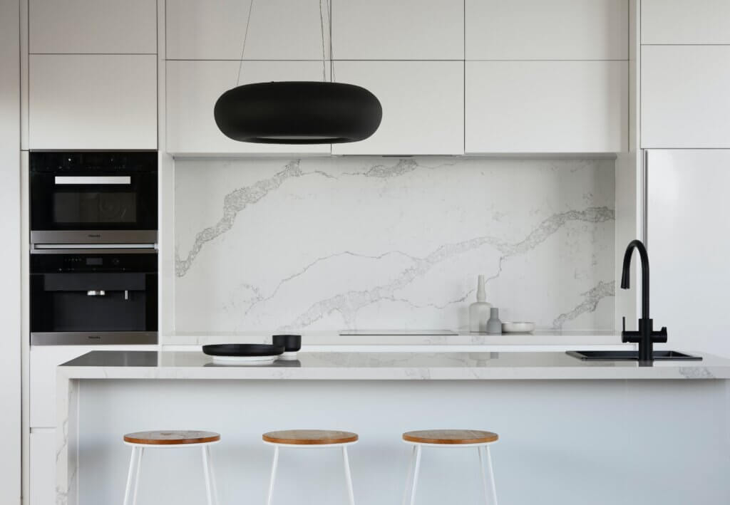 Modern minimalist wooden kitchen cabinets