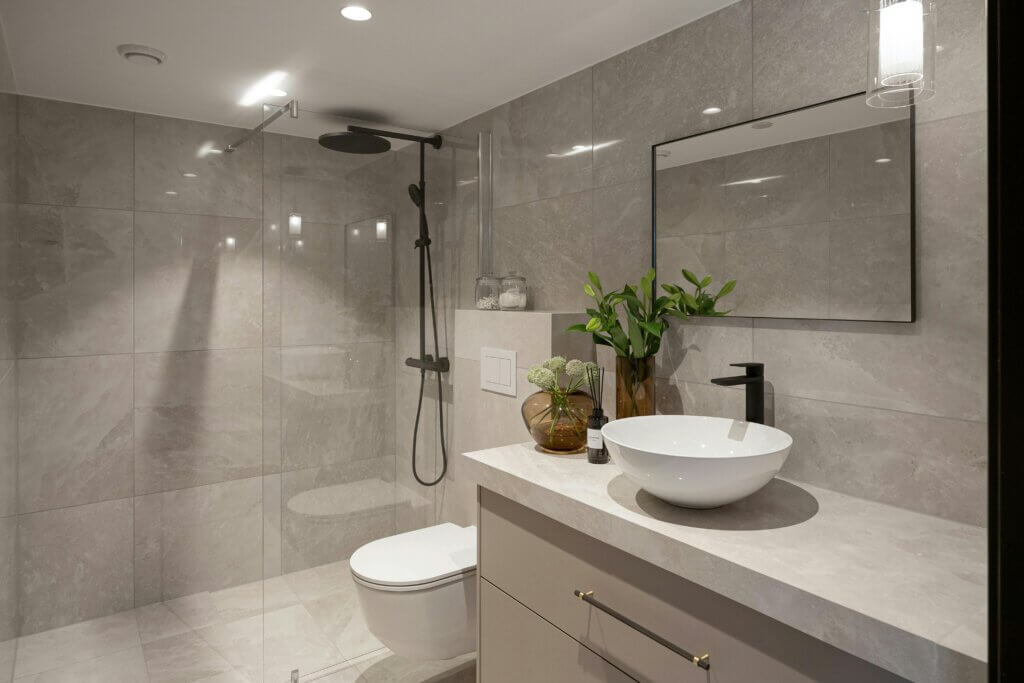 Contemporary bathroom in neutral color scheme and minimalist hardware