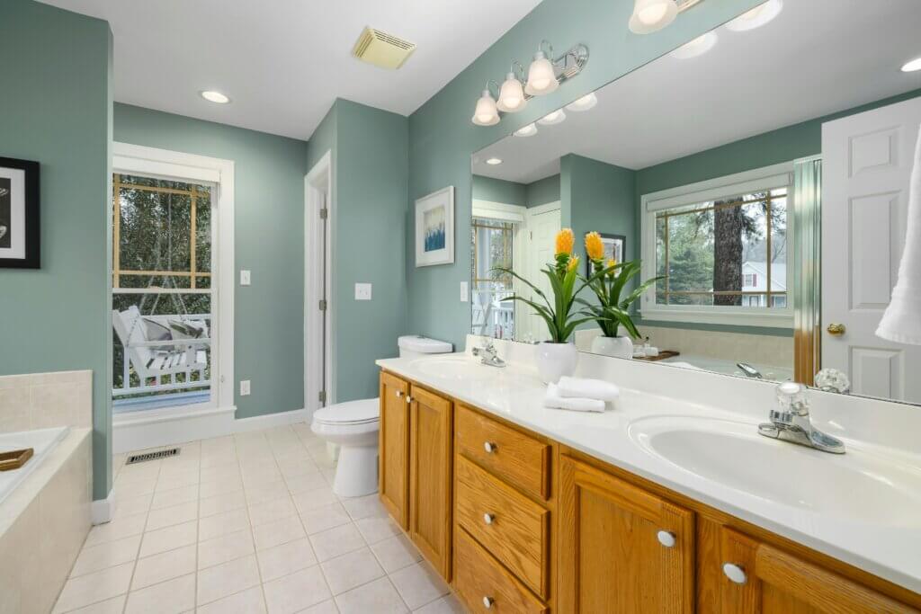 Tranquil Blues and Greens bathroom color schemes