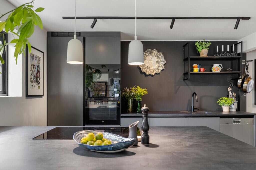 Industrial Grey Kitchen Design 